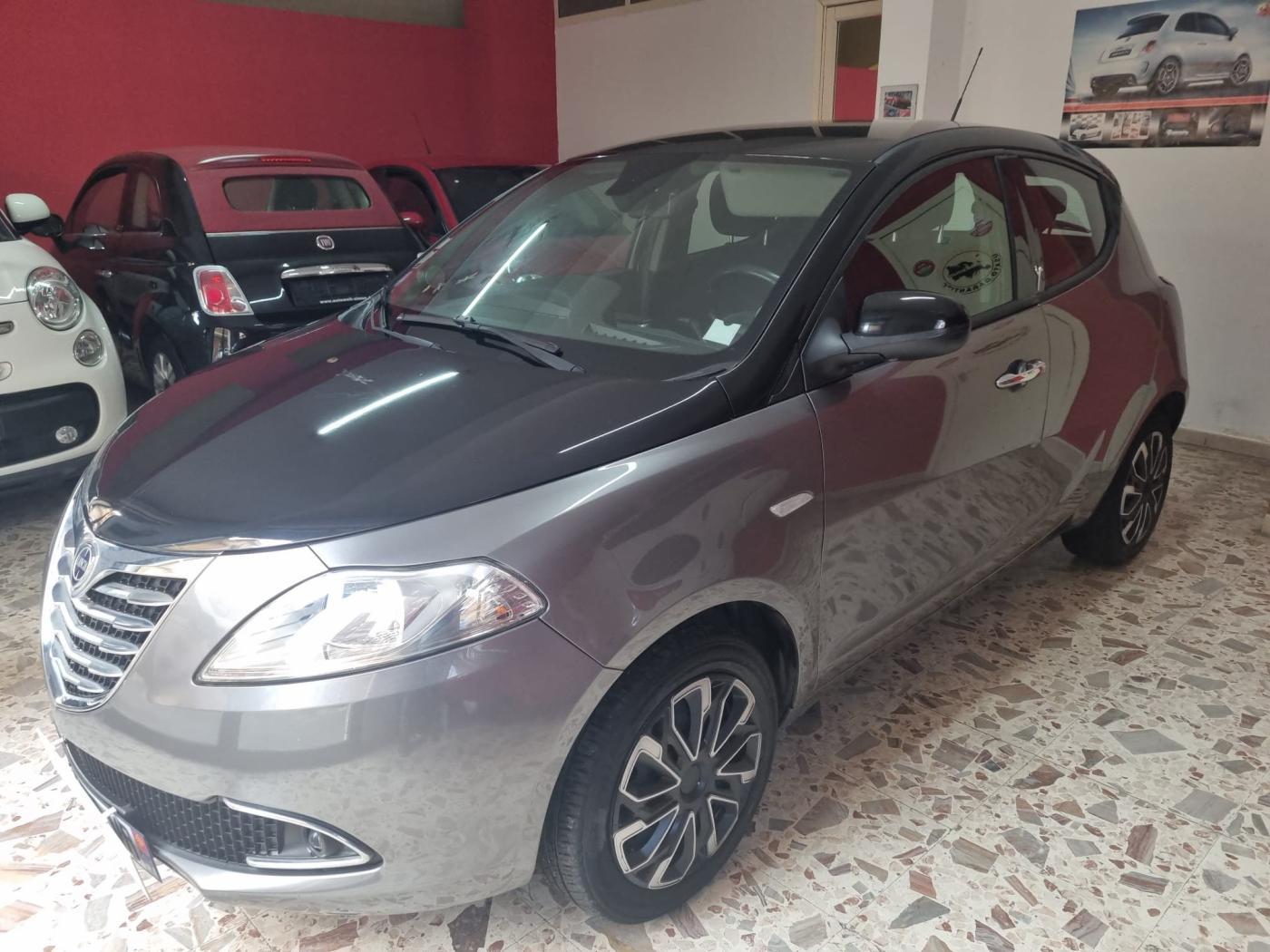 LANCIA YPSILON 1.2 GOLD LANCIA YPSILON 1.2 GOLD